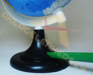 KALEMTRAŞ OLARAK KULLANABİLEN DÖNERLİ DÜNYA KÜRE