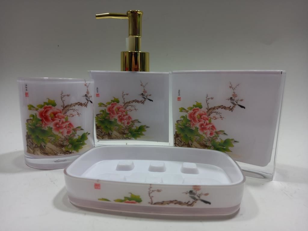 Akrilik Şeffaf Çiçek Desenli 4'lü Banyo Seti(Sıvı Sabunluk, Kuru Sabunluk, Fırçalık, Macunluk)