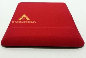 KIRMIZI BİLEK DESTEKLİ OYUNCU MOUSE PAD