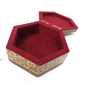 Ahşap Altın Varaklı Kakma Sedef İşlemeli İnce El İşçilikli 10x10x5 cm Sekizgen Menteşeli Kutu