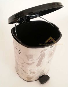 6 LİTRE DESENLİ KÖŞELİ PEDALLI ÇÖP KOVASI NO2