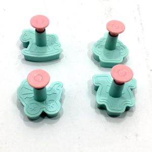 Yaylı Bas Çıkart Bebek Arabalı 4 lü Şeker Hamuru Kurabiye Kalıbı