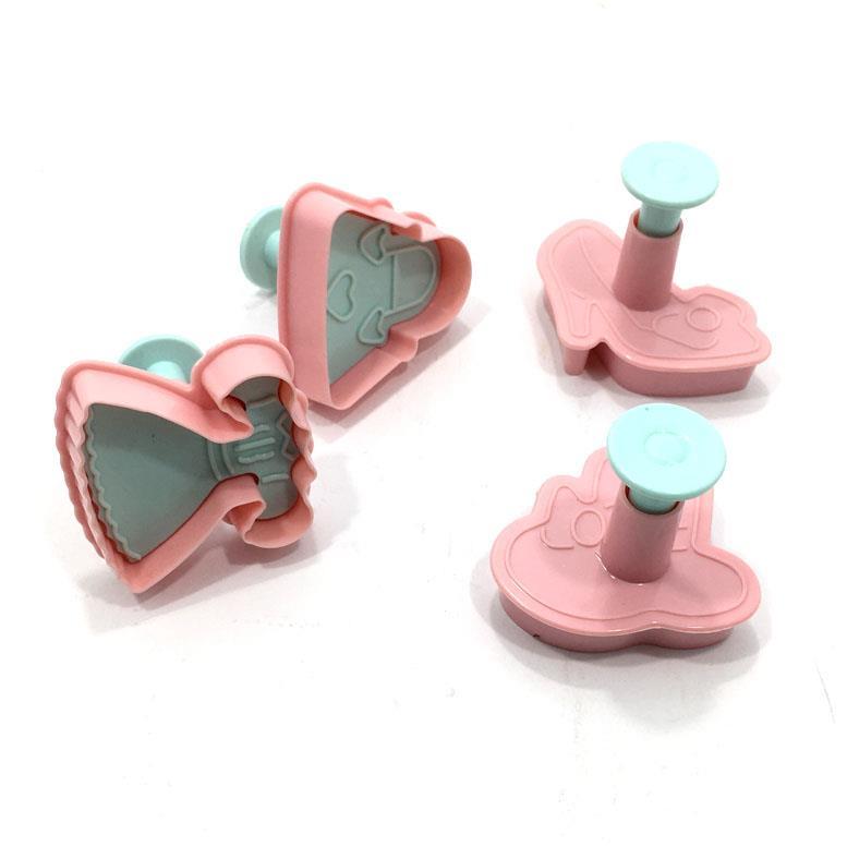 Yaylı Bas Çıkart Elbise Şekilli 4 lü Şeker Hamuru Kurabiye Kalıbı