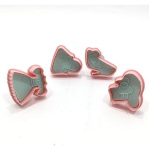 Yaylı Bas Çıkart Elbise Şekilli 4 lü Şeker Hamuru Kurabiye Kalıbı