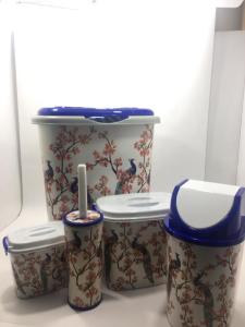 Kuş Ve Çicek Desenli 5 Parça Plastik Banyo Seti