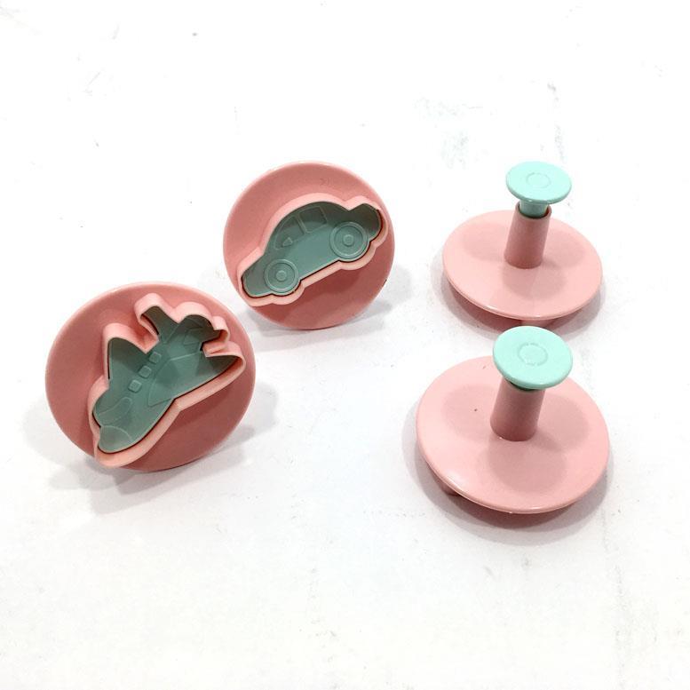 Yaylı Bas Çıkart Araç Şekilli 4 lü Şeker Hamuru Kurabiye Kalıbı