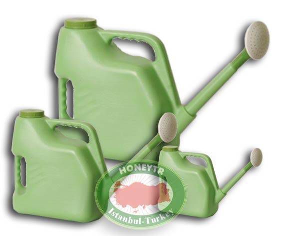 ORTA BOY SÜZGEÇLİ BAHÇE SULAMA BİDONU 7 litre