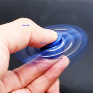 Metal Stres Çarkı 3 Kanatlı 9 Çelik Bilyeli Çelik Rulmanlı Orjinal Hand Spinner Süper Dönüş ve Hız