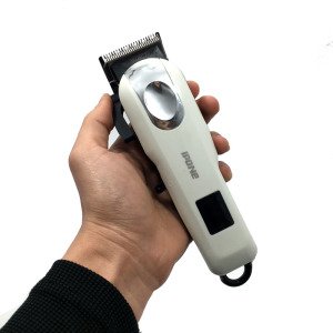 Kablolu ve Kablosuz Kullanımlı Şarjlı Tıraş Makinesi Ipone IP-1025 LCD Ekranlı Profesyonel