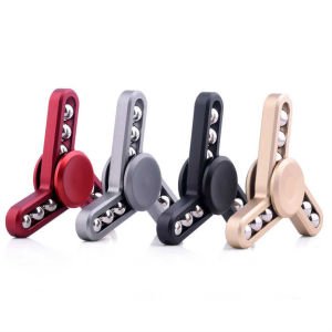 Metal Stres Çarkı 3 Kanatlı 9 Çelik Bilyeli Çelik Rulmanlı Orjinal Hand Spinner Süper Dönüş ve Hız