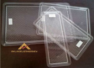 33x17cm KIRILMAZ ŞEFFAF AKRİLİK SERVİS TEPSİSİ