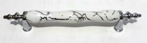Delikler Arası 13cm Boyu 18cm Metal ve Porselen Üstüne Desenli   3 Renk Çekmece Kulpu gümüş