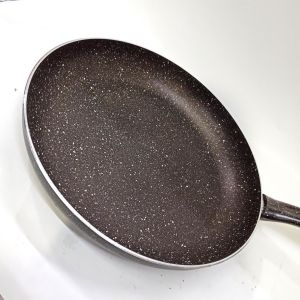 Mükemmel Kalite Granit Büyük Boy 32 cm Çapında 3 mm Aliminyum Granit Kaplama Saplı Kızartma Tavası