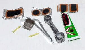 Kaliteli Hammaddeden Üretilmiş 10 Parça Bisiklet Tamir Seti      Yolda Kalmaya Bir Son Verin