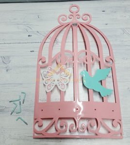 Kuş Kafesi Duvara Asılan Pudra Pembe Anahtarlık Kelebek ve Kuş Desenli Şık Dekoratif Anahtar Askısı