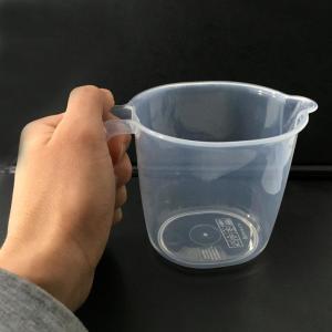 Şeffaf Plastik Kulplu Sürahi Tipi 500 ml Ölçü Kabı