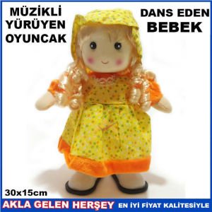 TÜRKÇE ŞARKI ÇALAN DANS EDEN YÜRÜYEN KIZ BEBEK