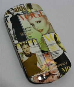 VOGUE DERGİ RESİMLİ 20x10 CM ÇANTA CÜZDAN KD