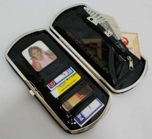 VOGUE DERGİ RESİMLİ 20x10 CM ÇANTA CÜZDAN