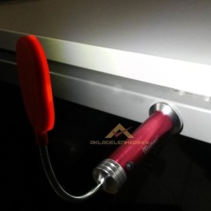 15 SMD LED METAL GÖVDELİ TELESKOPİK OYNAR BAŞLI ÇOK AMAÇLI FENER