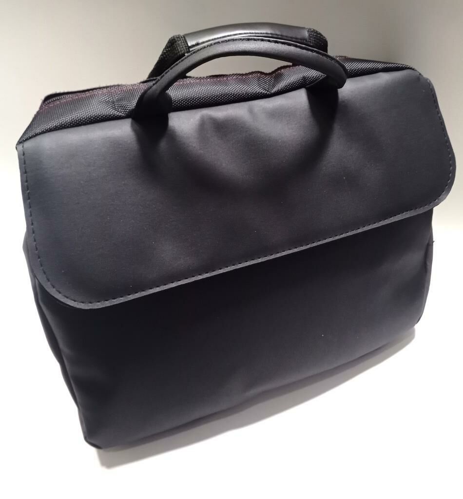 Dıştan Cepli İç Yapısı 2 Bölmeli Evrak Çantası 40x30cm Kalın Koruma Duvarlı Laptop Tablet Çantası