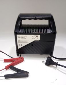 Araba Motorsiklet Akü Şarj Aleti 6V 12V Aküler için 6 Amper Doluluk Seviye Göstergeli Akü Şarj Cihazı