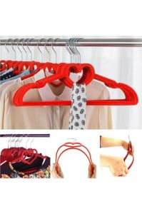 42 cm x 23 cm Yeni Trend Özel Tasarım Kaydırmaz Kadife Elbise Askıları 3'lü