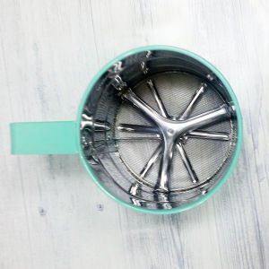 Kupa Bardak Şeklinde Pratik Çarklı Un Eleği Un,Pudra Şekeri Kek Pasta Yapmak Süslemek İçn Elek