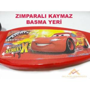 Şimşek Mcqueen Twistable 3 Tekerlekli Scooter