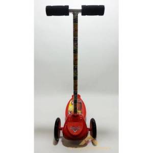 Şimşek Mcqueen Twistable 3 Tekerlekli Scooter