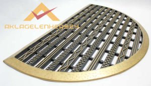 KAPI ÖNÜ PLASTİK YARIM AY KABARTMALI PASPAS