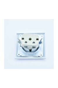 Topraklı Beyaz Priz