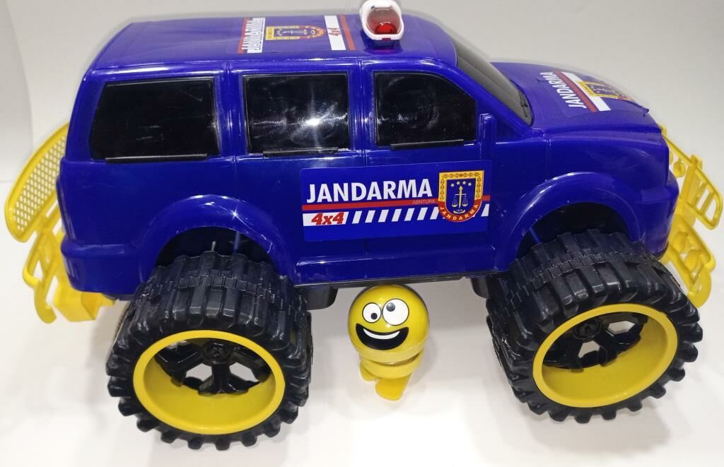 Sallanan Kafa Emoji Hediye 46cm Dev Tekerli Jumbo Jandarma Aracı 4x4 Jeep Süper Gösterişli Oyuncak