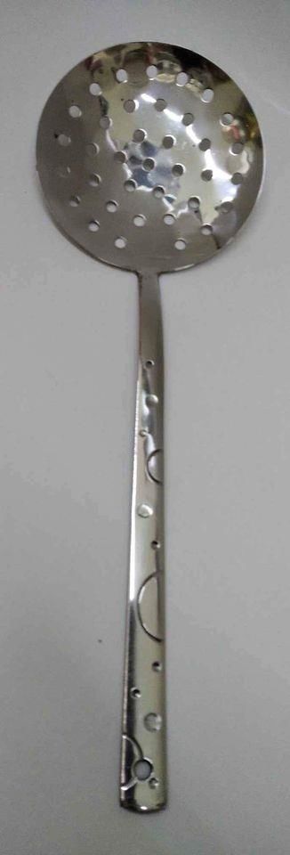 UMUT Paslanmaz Çelik Kevgir Servis Kaşığı 30 Cm B-4