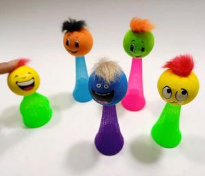 4 Adet Fırlayan Surat Çok Renk Işıklı Bas Fırlat ZıpZıp Oyuncak Emoji Toplar Zevkle Zıplayan Işıklar
