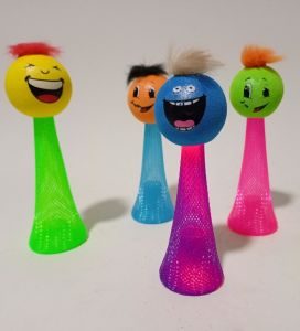 4 Adet Fırlayan Surat Çok Renk Işıklı Bas Fırlat ZıpZıp Oyuncak Emoji Toplar Zevkle Zıplayan Işıklar