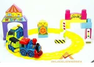 Ücretsiz Kargo VARDEM LEGOLU MÜZİKLİ OYUNCAK BEBEK TRENİ SETİ