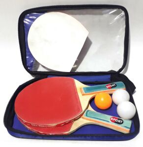 10cm Saplı 2 Raket ve 4cm Çaplı 3 Toplu Çantalı Masa Tenis Seti