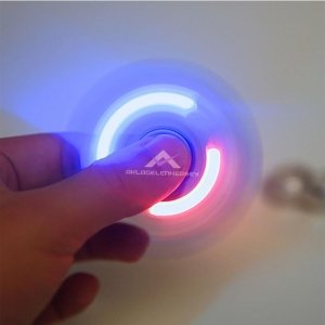 Metal Kutulu Işıklı Metal Stres Çarkı Çelik Rulmanlı Hand Spinner