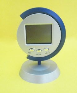 Şık Tasarımlı 4 Fonksiyonlu Dijital Masa Saati