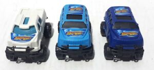 9x5x5cm Ebatında 3 Adet Küçük Boy Oyuncak Polis Dağ Cip Aracı