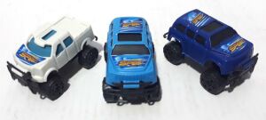 9x5x5cm Ebatında 3 Adet Küçük Boy Oyuncak Polis Dağ Cip Aracı