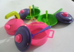 KIZ ÇOCUKLARINA ÖZEL EĞİTİCİ OYUNCAK MUTFAK SETİ