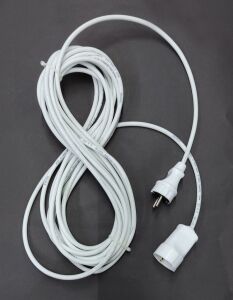 10 Metre 2x1.5 TTR Kablolu Fişli Prizli Seyyar Uzatma Kablosu Isınma Yapmayan Özel İzoleli Kablodur