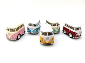 Renkli Minik 4,5 cm Die Cast Metal Volkswagen Little Van Minübüs Çek Bırak Özellikli 4,5x3x3cm Boyut