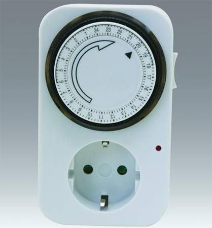 ZAMAN AYARLAYICI TOPRAKLI PRİZ 24 SAAT AYAR 