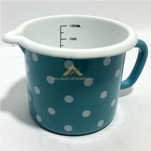 1250mL İÇİ BEYAZ DIŞI DESENLİ EMAYE ÖLÇÜ KABI