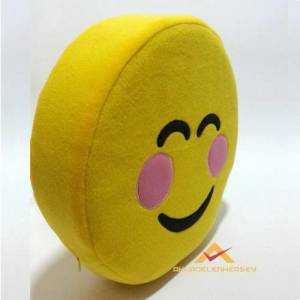 Gülümseyen Surat Sarı Dekoratif Emoji Yastık