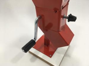 Ahşap Sehpalı Kollu Kapaklı Ayarlanır Ceviz,Fındık,Badem Kıracağı Fındık Kırma Makinesi