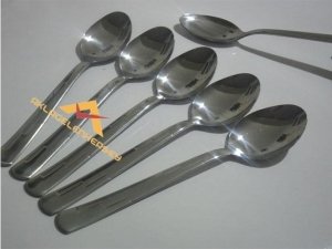 Ücretsiz Kargo 6 ADET PASLANMAZ ÇELİK ROSTRE YEMEK KAŞIK SETİ